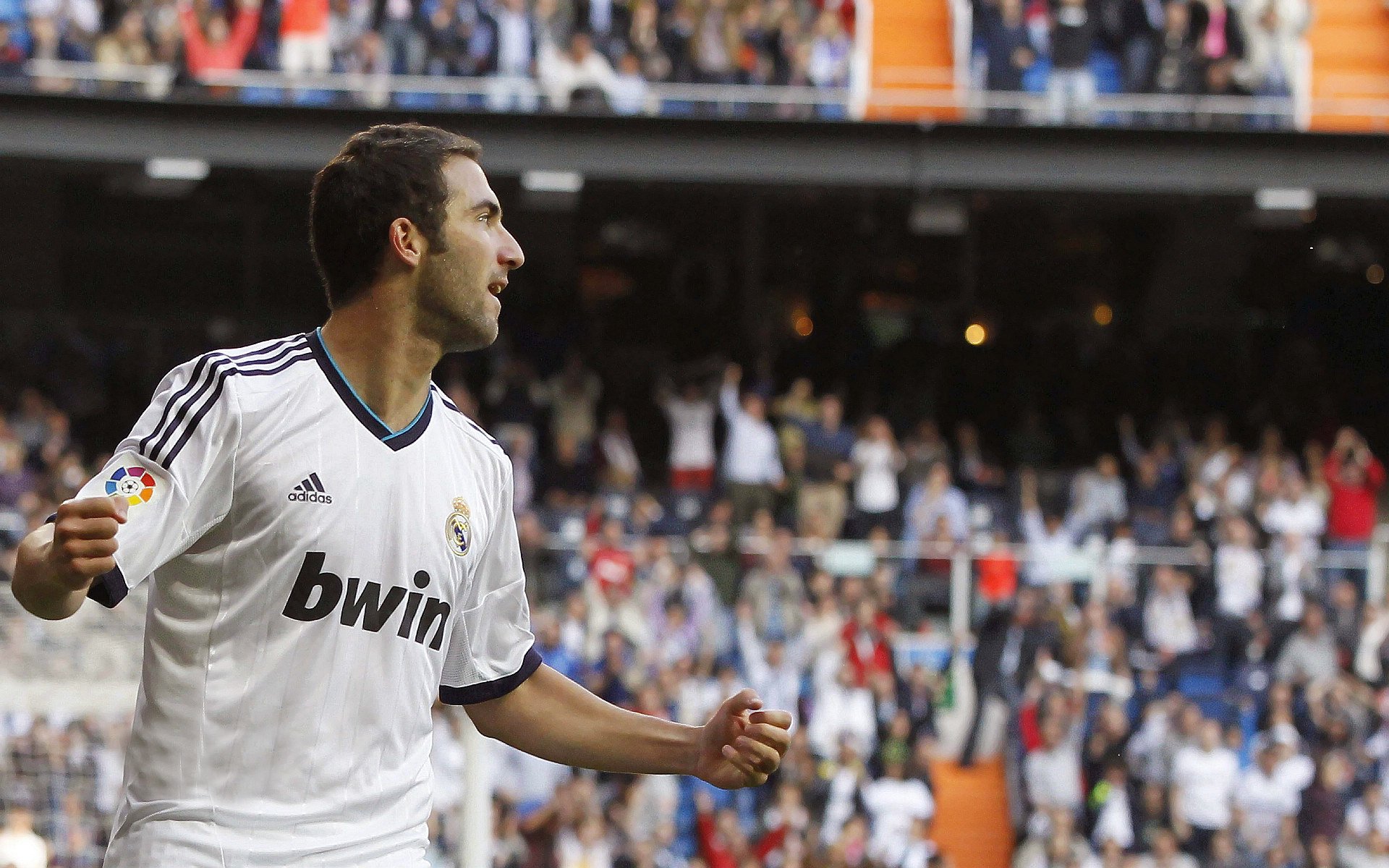 意甲激情攻势：贴地飞行的完美瞬间，意甲贴吧